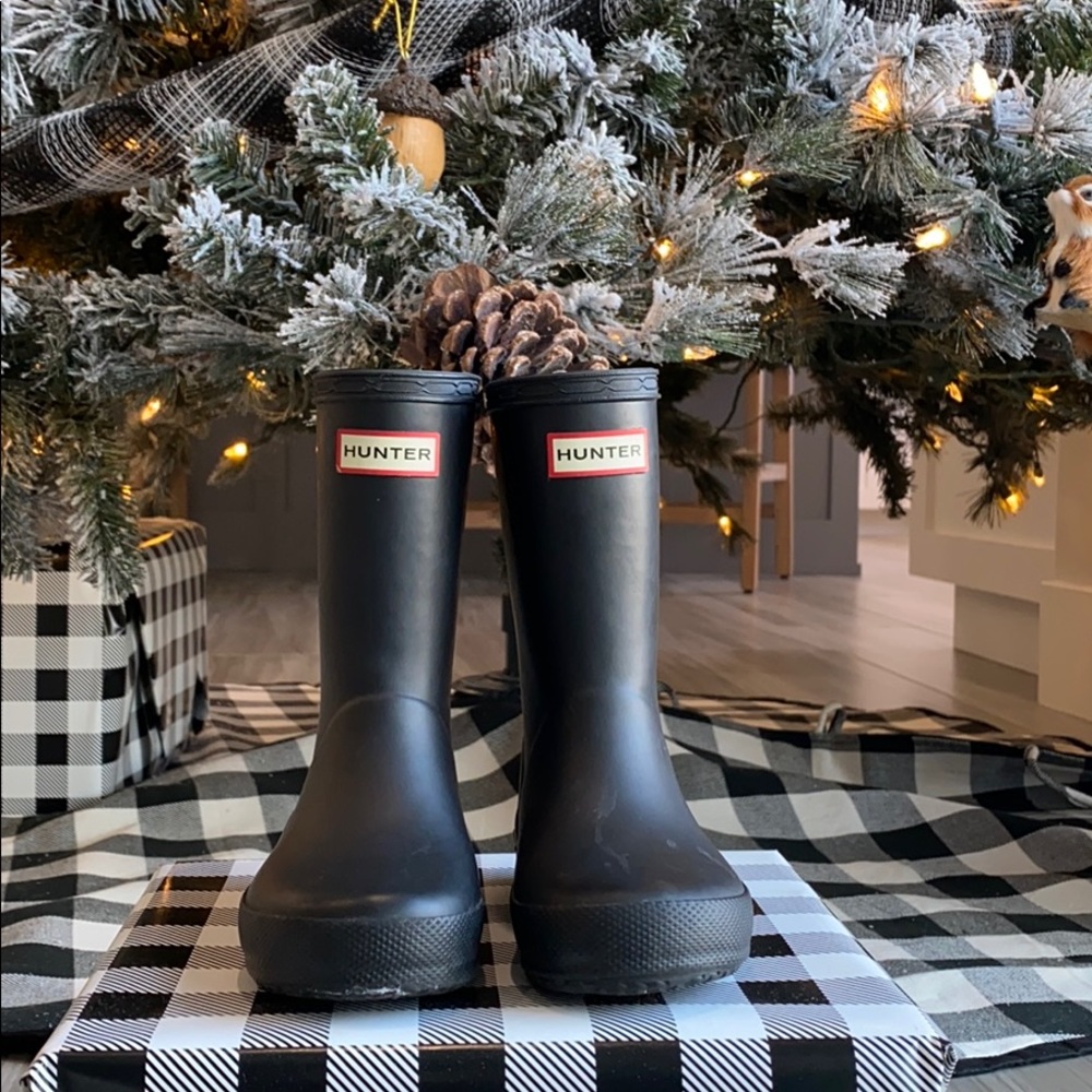 Hunter rain boots for toddler